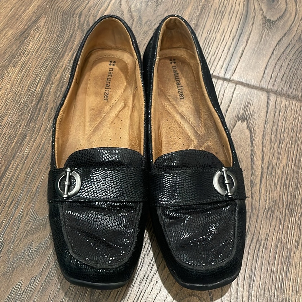 Naturalizer Chance Black Loafers - Size 8.5